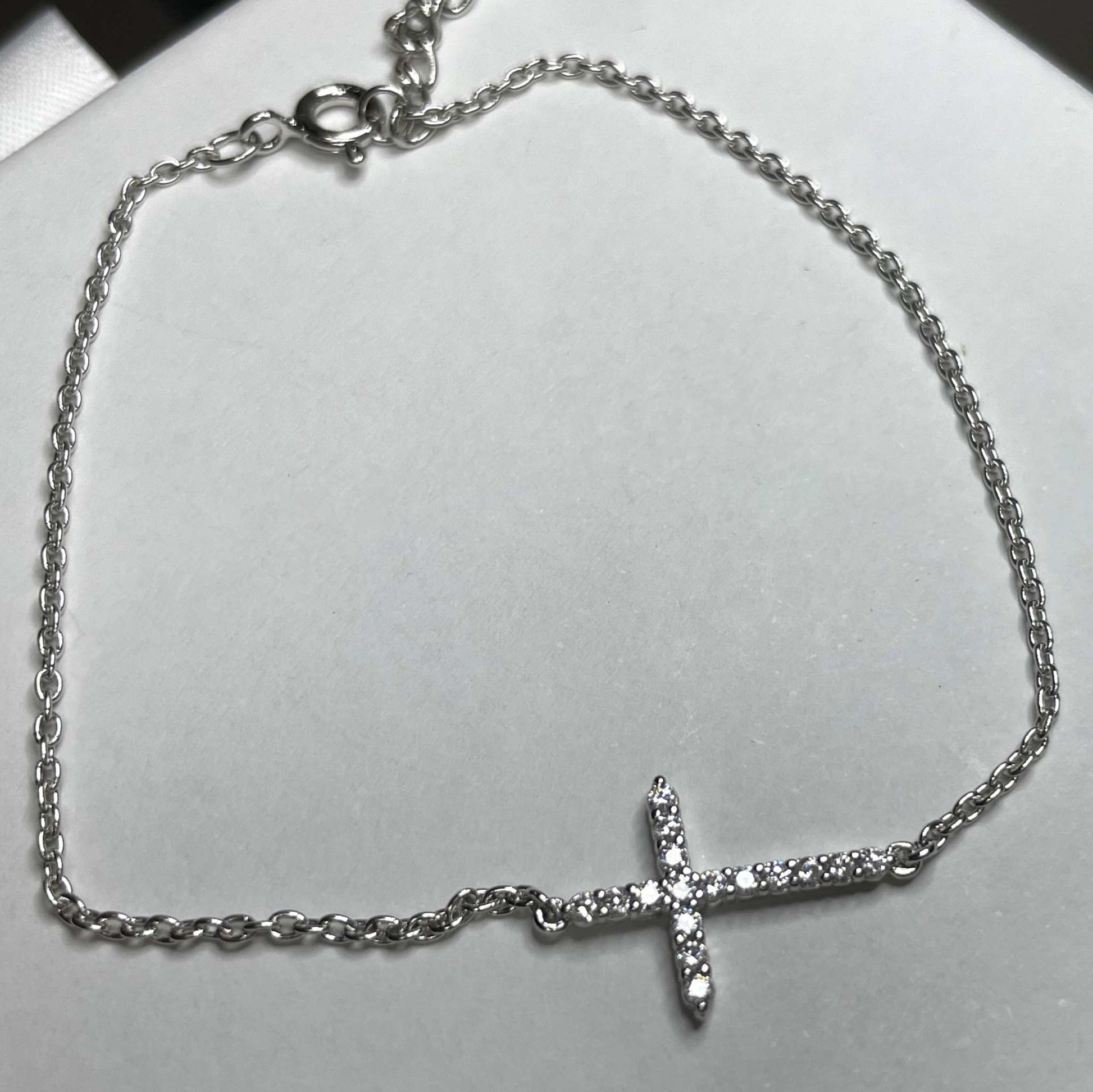 Cross Bracelet - Gravie's