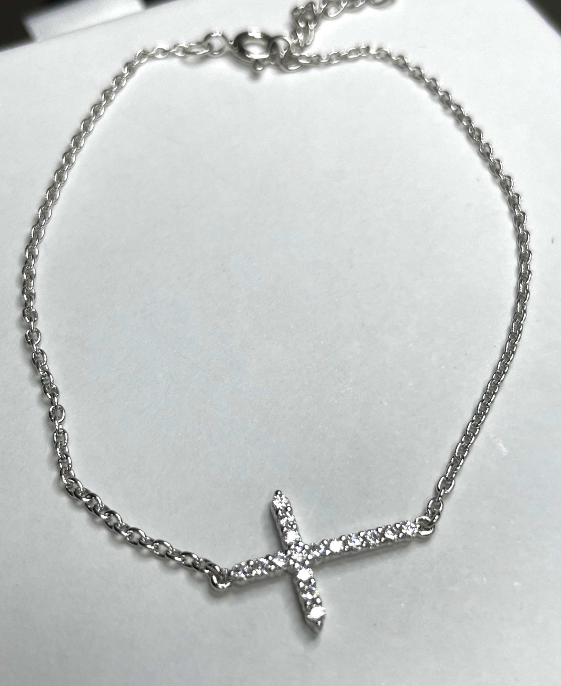 Cross Bracelet - Gravie's