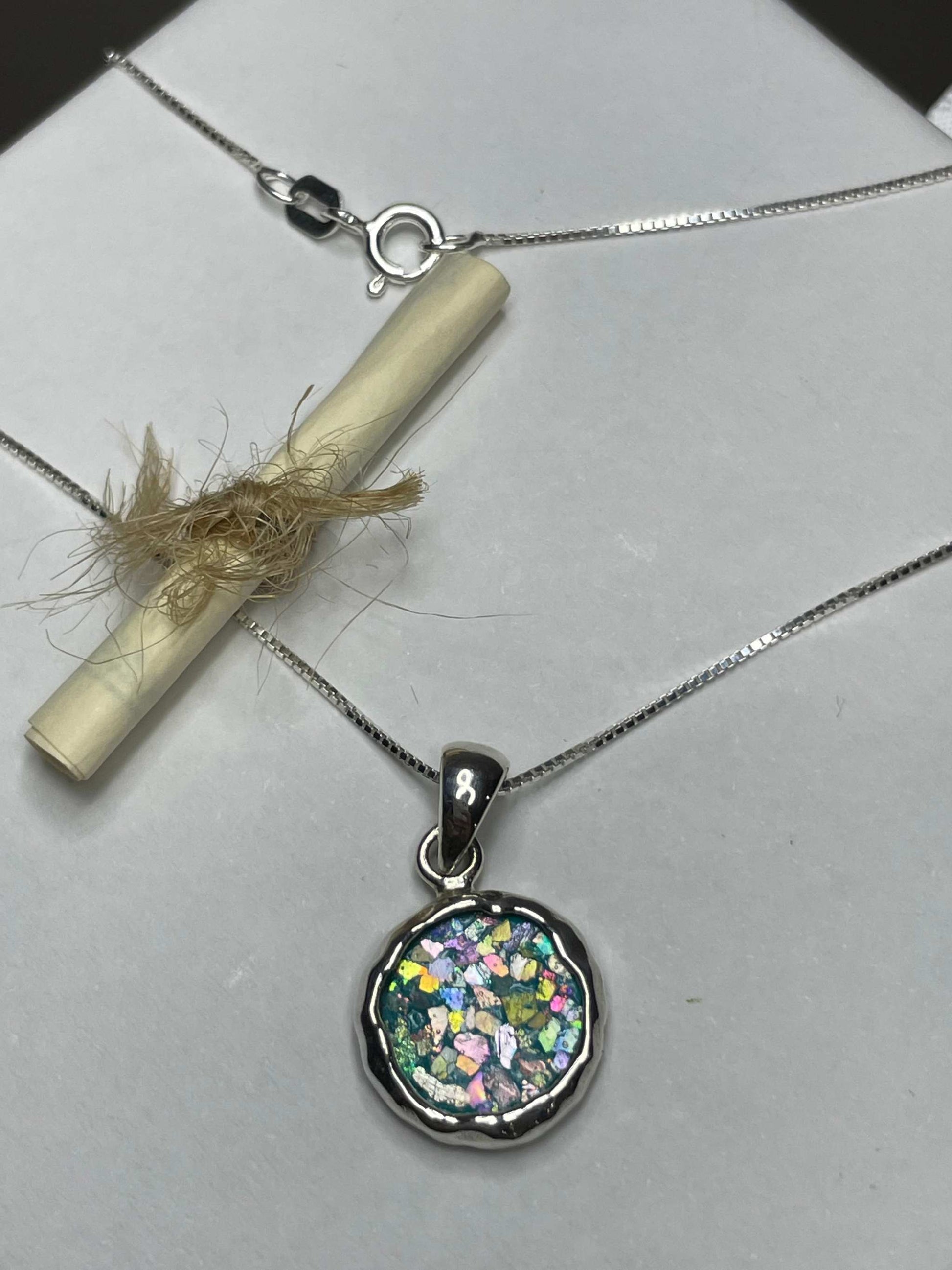 Hammered Edge Roman Glass Necklace - Gravie's