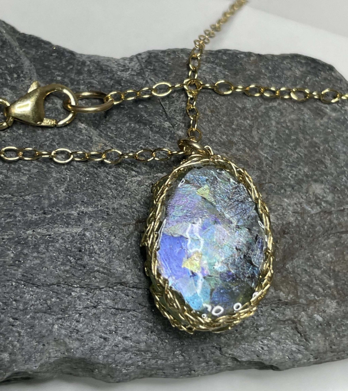 Gold Mesh Roman Glass Necklace - Gravie's