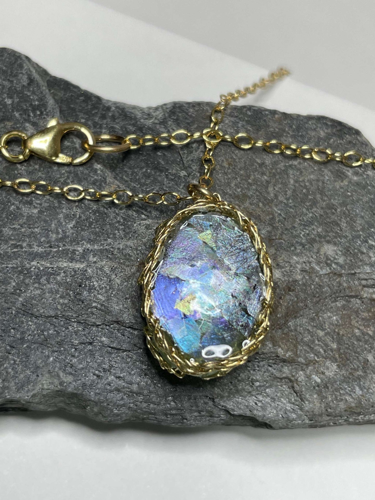 Gold Mesh Roman Glass Necklace - Gravie's