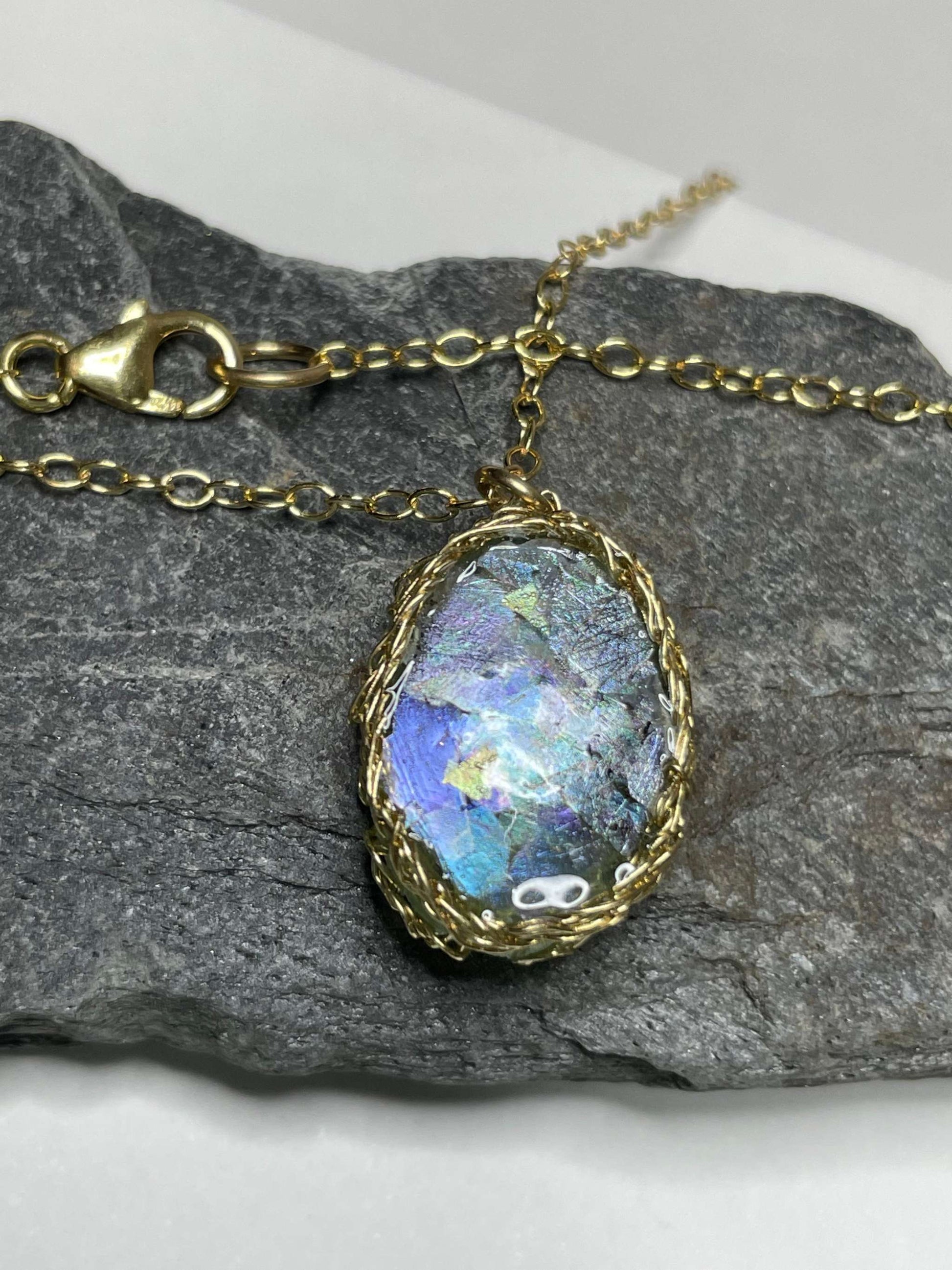 Gold Mesh Roman Glass Necklace - Gravie's