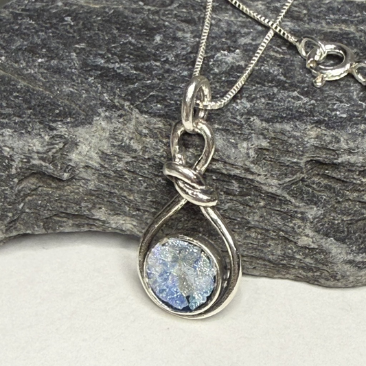 Child Knot Necklace