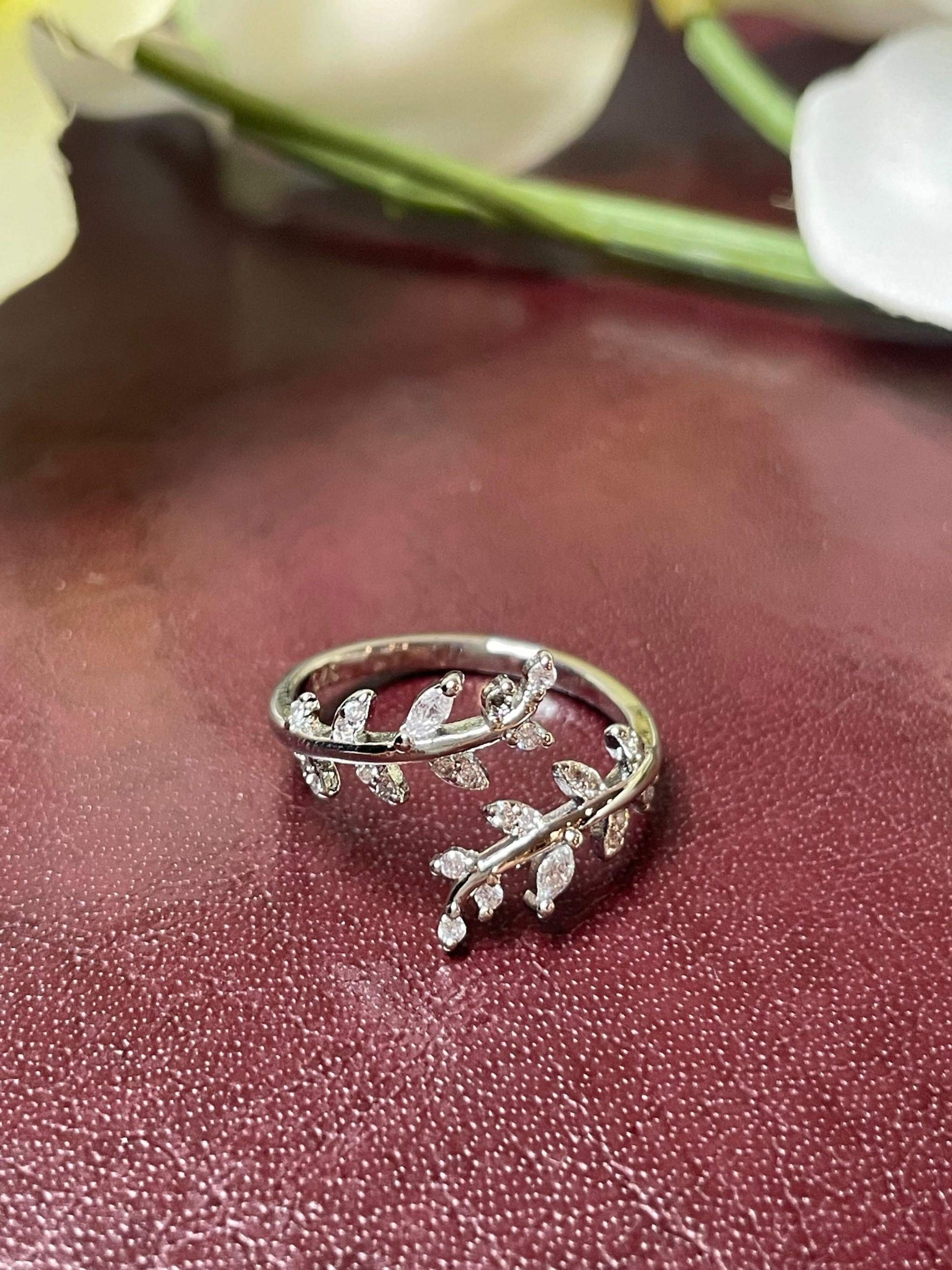 Vine and Branches Adjustable Ring