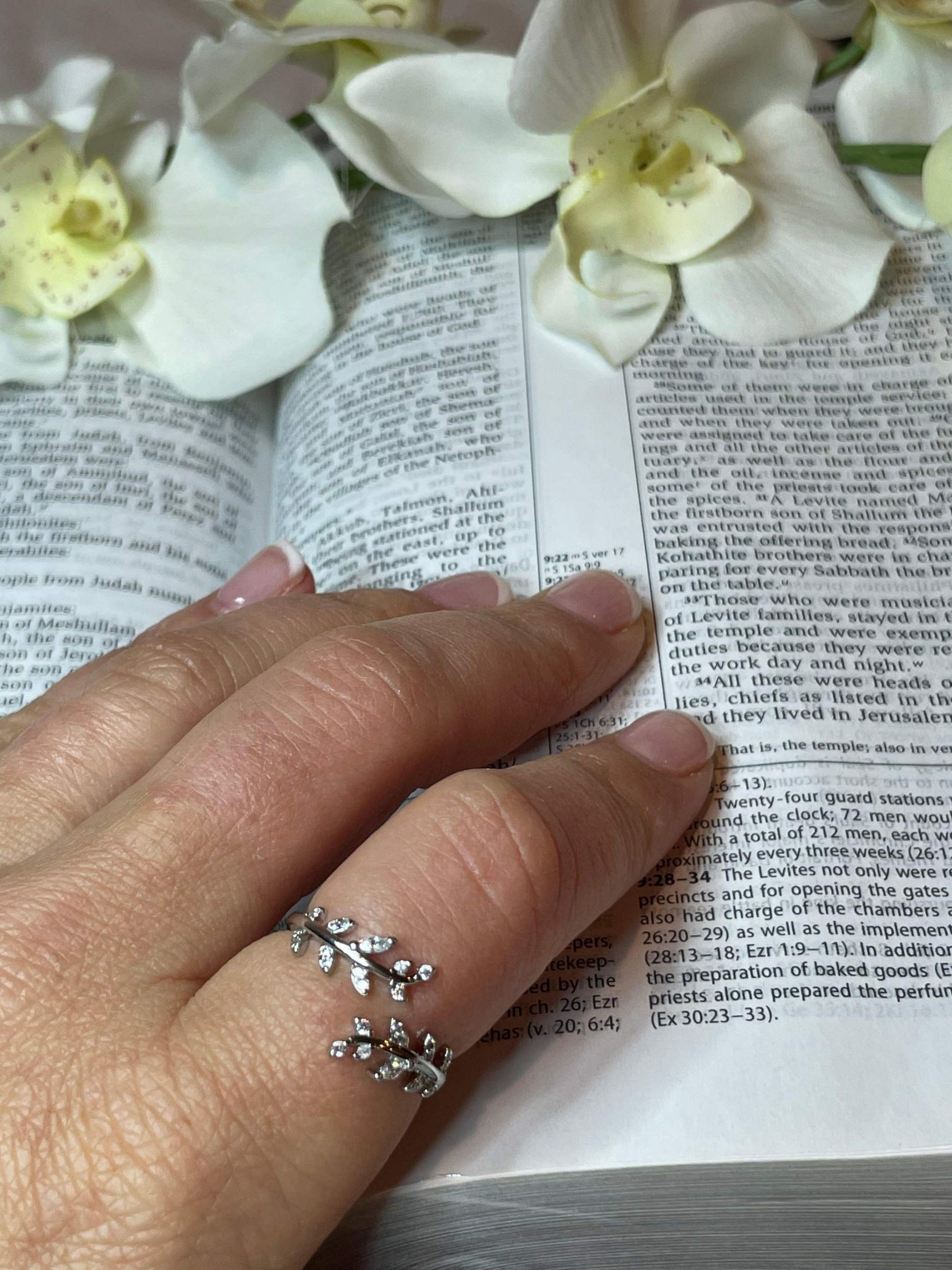 Vine and Branches Adjustable Ring