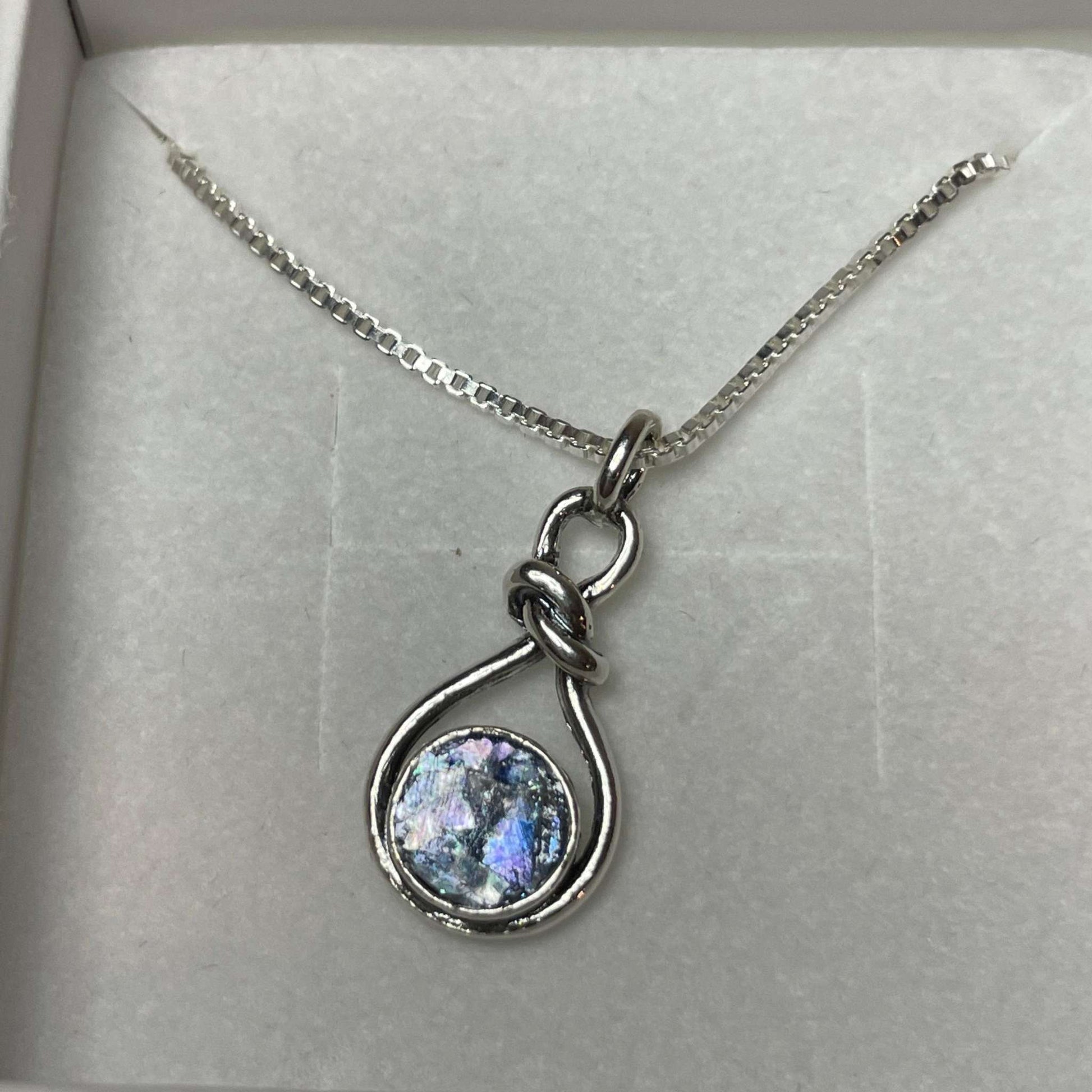 Child Knot Necklace
